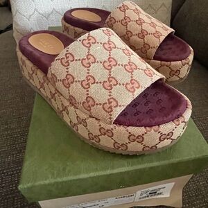 Gucci GG Beige and Purple Platform Slides Authentic